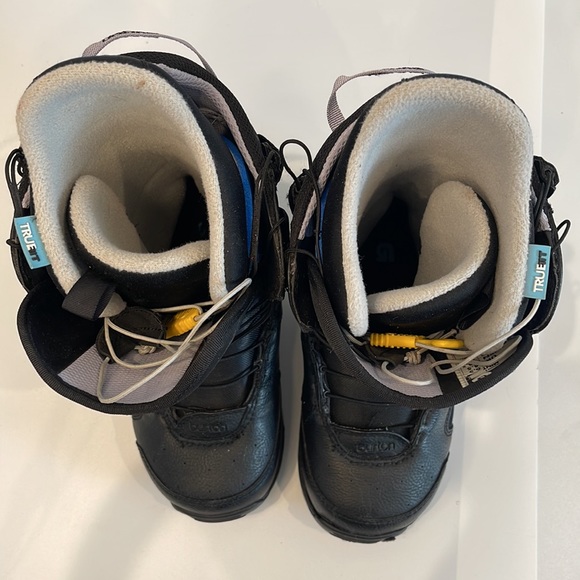 Burton Shoes Womens Burton Mint Snowboard Boots 65 Poshmark